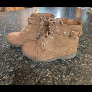 Children’s Place little girls boots